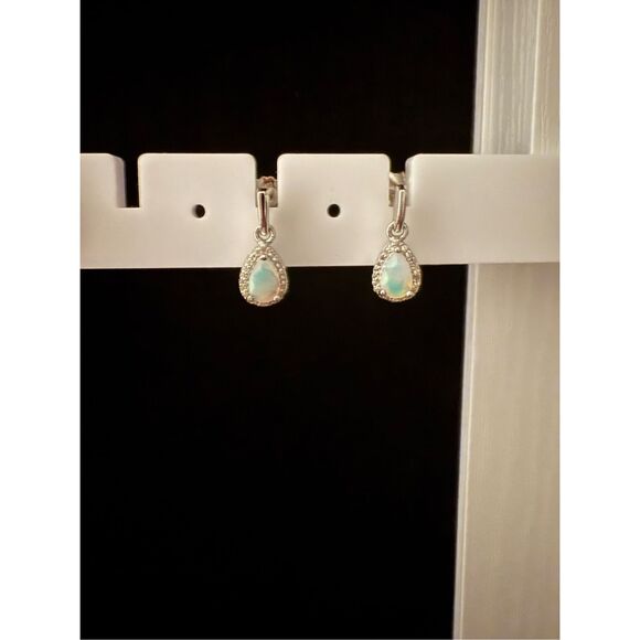 Beautiful Genuine Ethiopian Opal Drop Earrings in 925 Sterling Silver - Picture 3 of 4